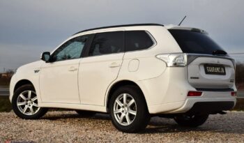 Mitsubishi Outlander 2.0 4WD Plug-In Hybrid full