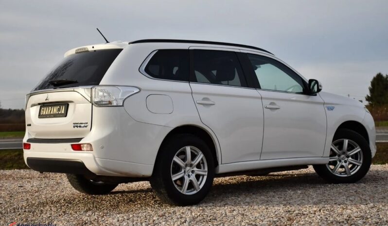 Mitsubishi Outlander 2.0 4WD Plug-In Hybrid full