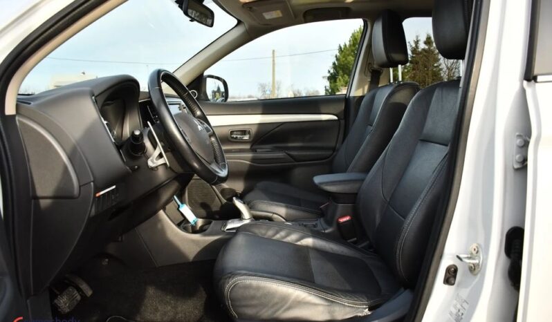 Mitsubishi Outlander 2.0 4WD Plug-In Hybrid full