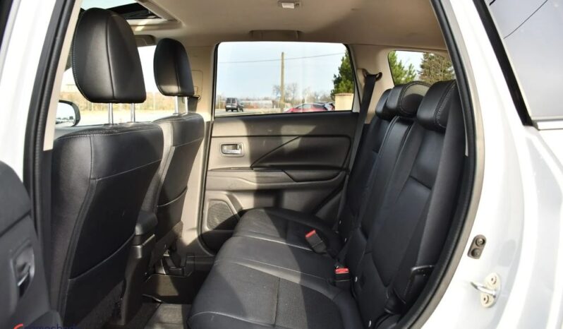 Mitsubishi Outlander 2.0 4WD Plug-In Hybrid full