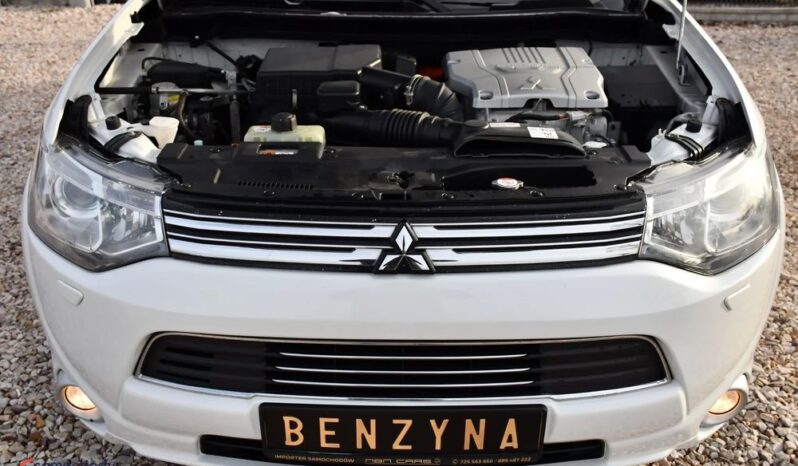 Mitsubishi Outlander 2.0 4WD Plug-In Hybrid full