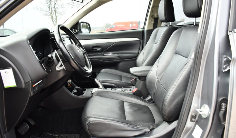 Mitsubishi Outlander 2.0 4WD Plug-In Hybrid full