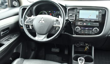 Mitsubishi Outlander 2.0 4WD Plug-In Hybrid full