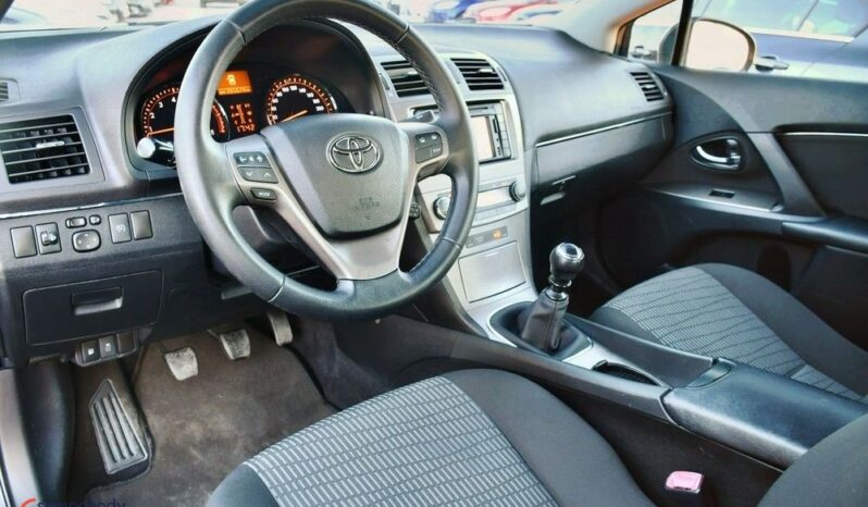 Toyota Avensis 2.0 Executive full