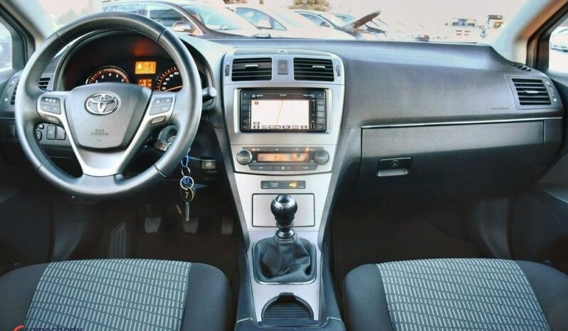 Toyota Avensis 2.0 Executive full