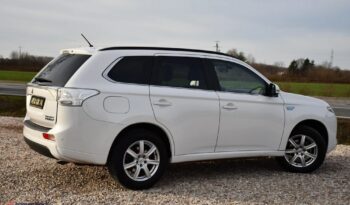 Mitsubishi Outlander 2.0 4WD Plug-In Hybrid full