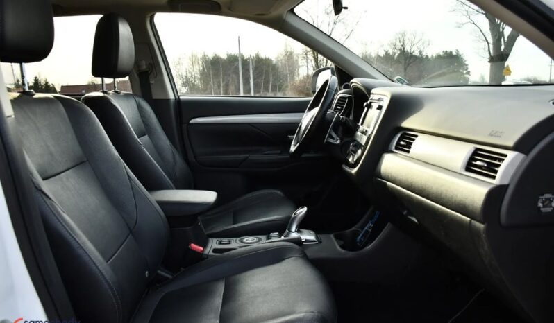 Mitsubishi Outlander 2.0 4WD Plug-In Hybrid full