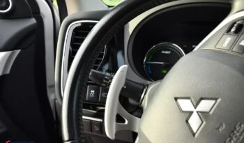 Mitsubishi Outlander 2.0 4WD Plug-In Hybrid full