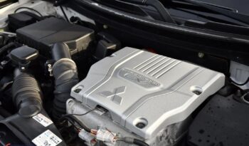 Mitsubishi Outlander 2.0 4WD Plug-In Hybrid full