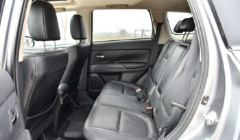 Mitsubishi Outlander 2.0 4WD Plug-In Hybrid full