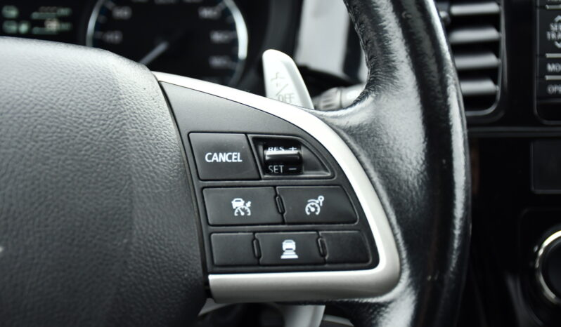 Mitsubishi Outlander 2.0 4WD Plug-In Hybrid full