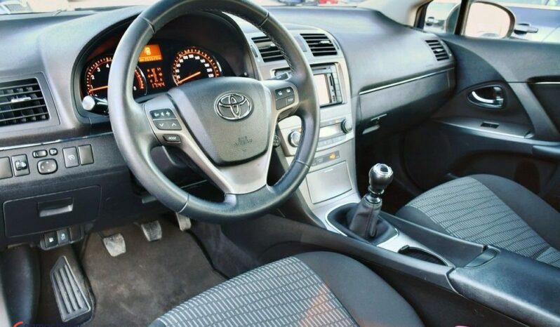 Toyota Avensis 2.0 Executive full