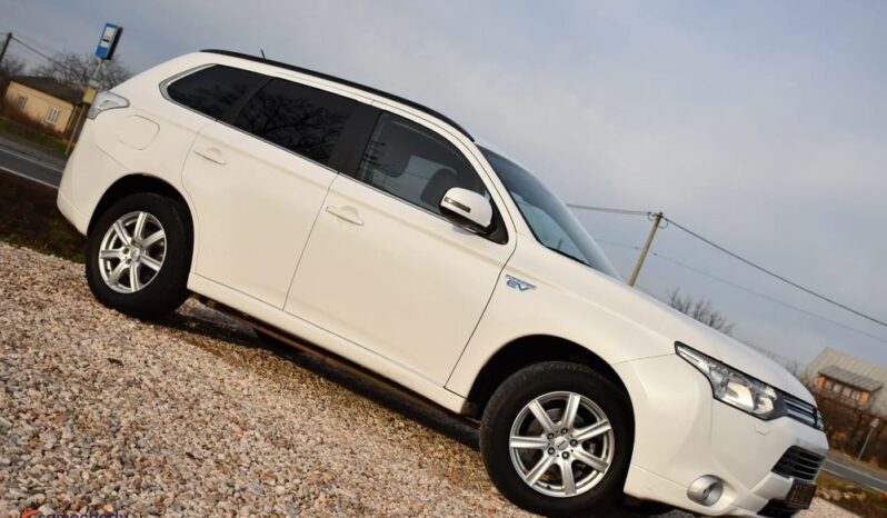 Mitsubishi Outlander 2.0 4WD Plug-In Hybrid full